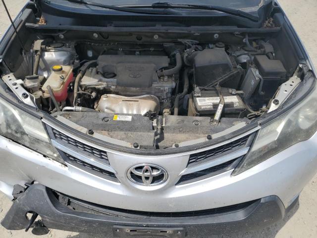 Photo 10 VIN: 2T3RFREV0FW405956 - TOYOTA RAV4 XLE 