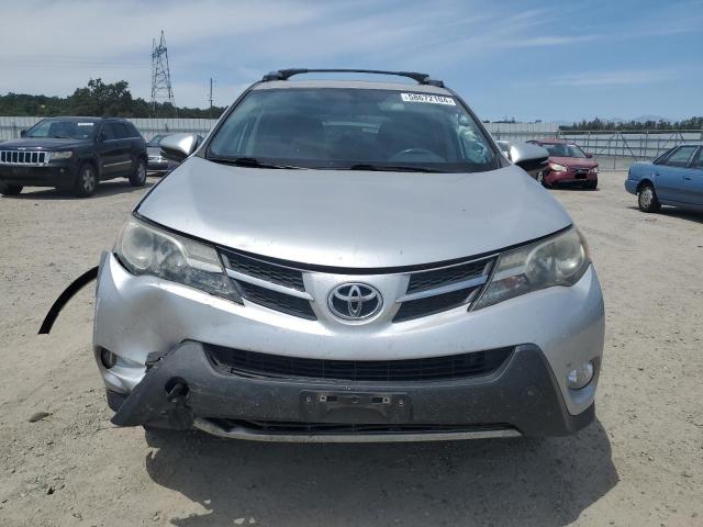 Photo 4 VIN: 2T3RFREV0FW405956 - TOYOTA RAV4 XLE 