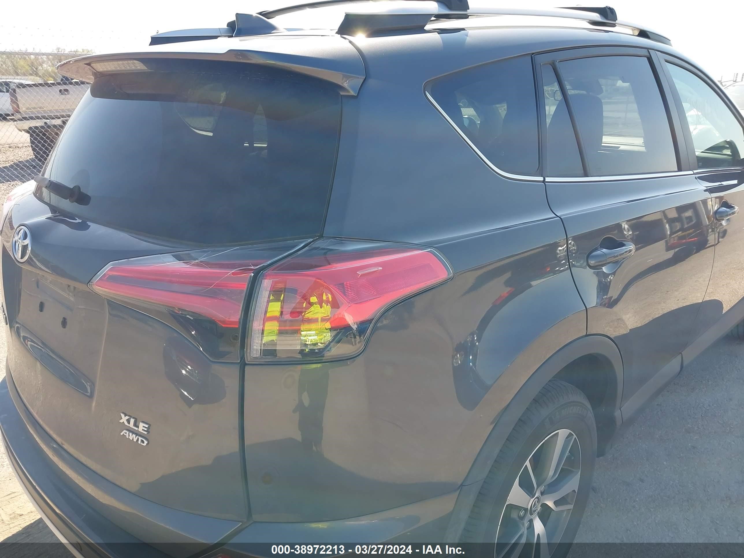 Photo 20 VIN: 2T3RFREV0GW437033 - TOYOTA RAV 4 