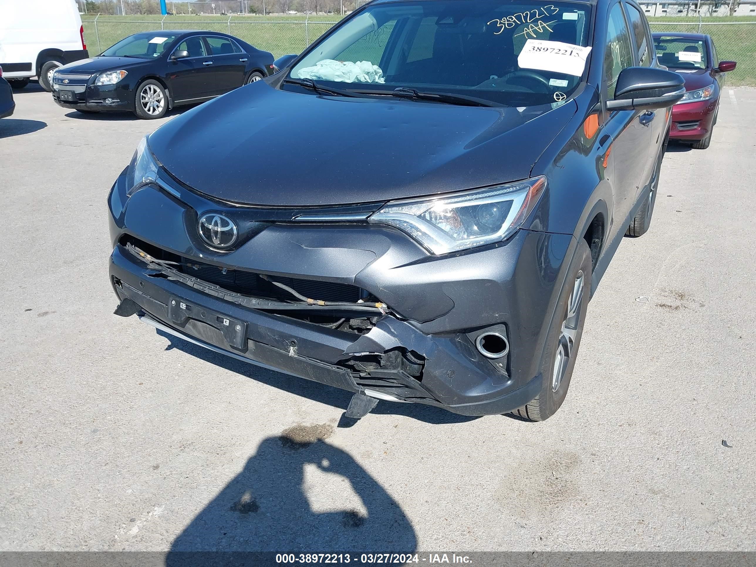 Photo 5 VIN: 2T3RFREV0GW437033 - TOYOTA RAV 4 