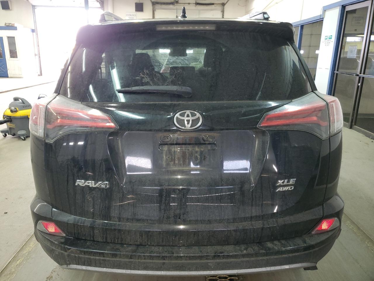 Photo 5 VIN: 2T3RFREV0HW613645 - TOYOTA RAV 4 