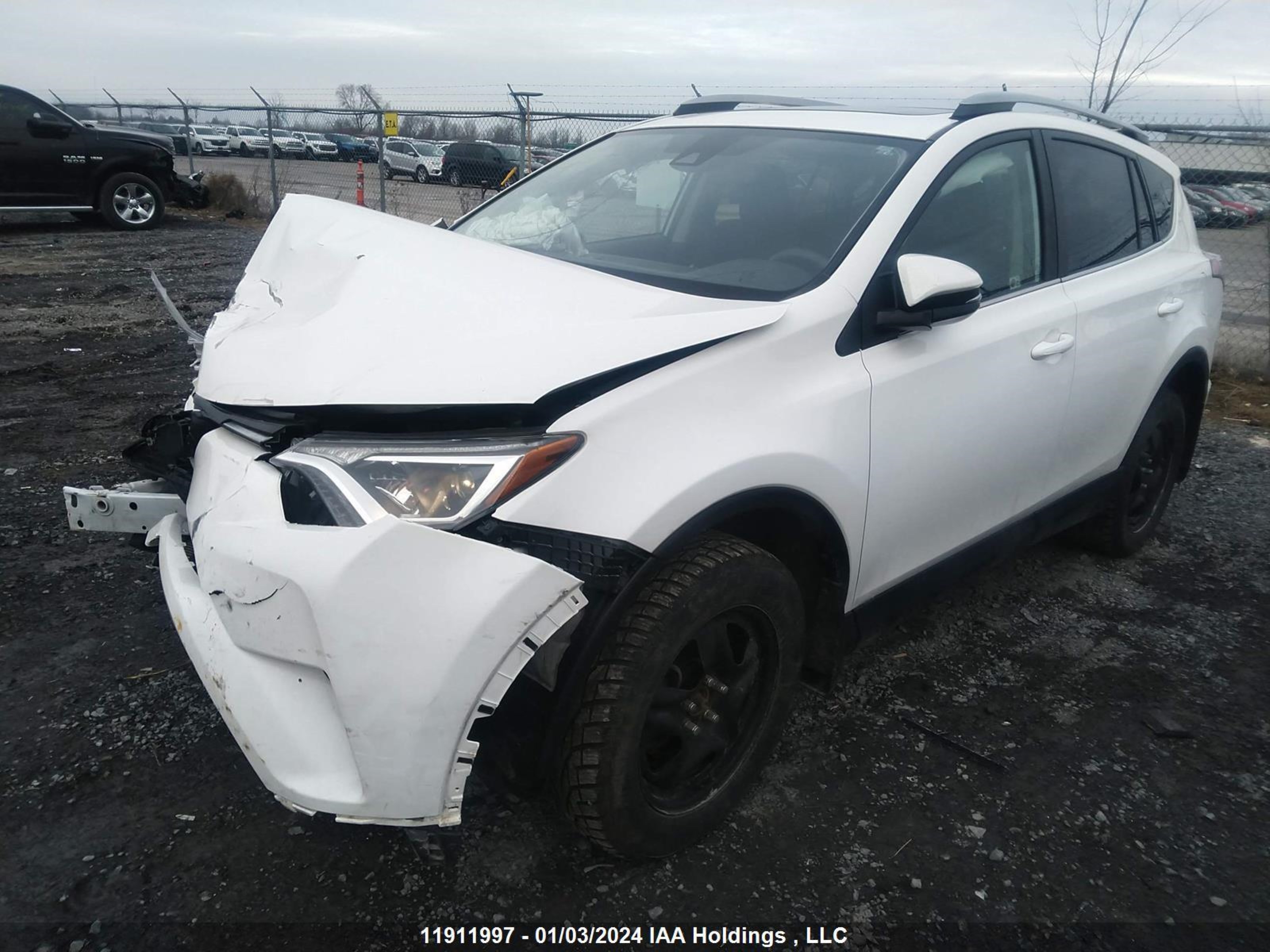 Photo 1 VIN: 2T3RFREV0HW631675 - TOYOTA RAV 4 