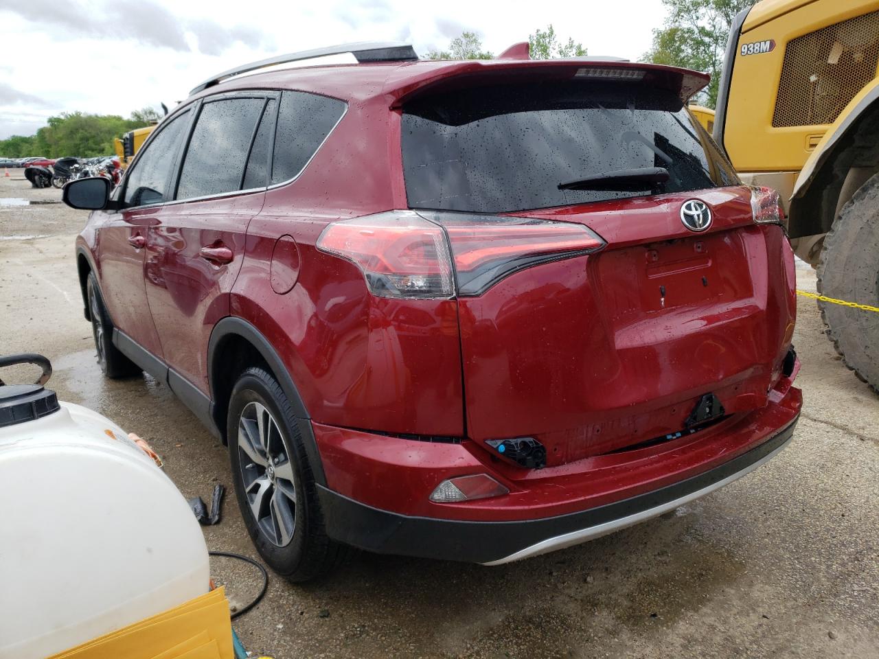 Photo 1 VIN: 2T3RFREV0JW729384 - TOYOTA RAV 4 