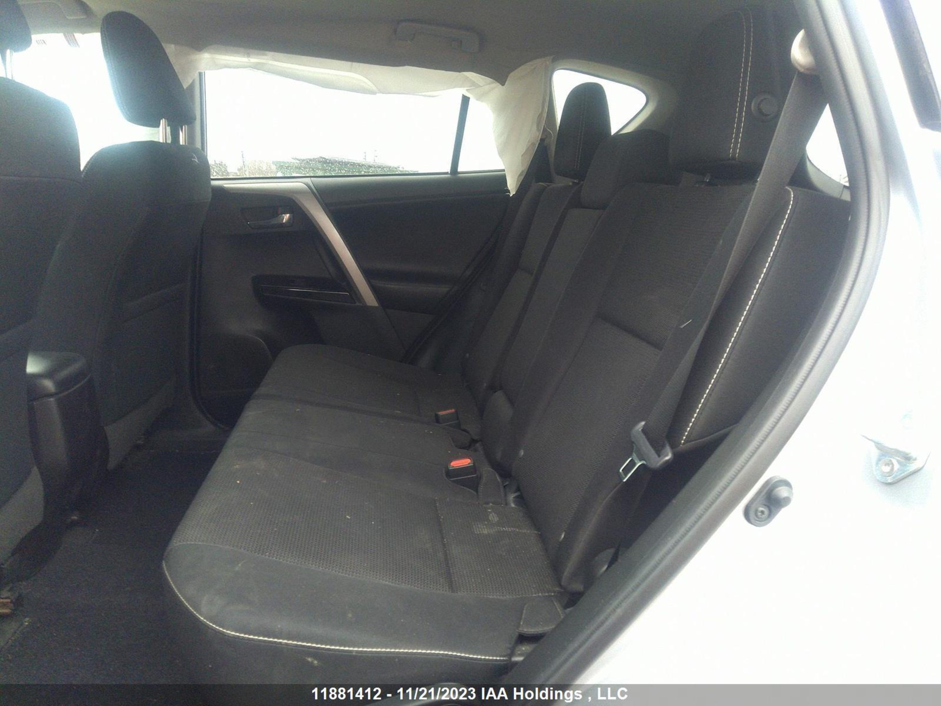 Photo 7 VIN: 2T3RFREV0JW834930 - TOYOTA RAV 4 