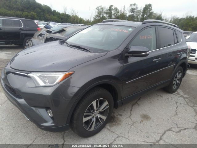 Photo 1 VIN: 2T3RFREV0JW842039 - TOYOTA RAV4 