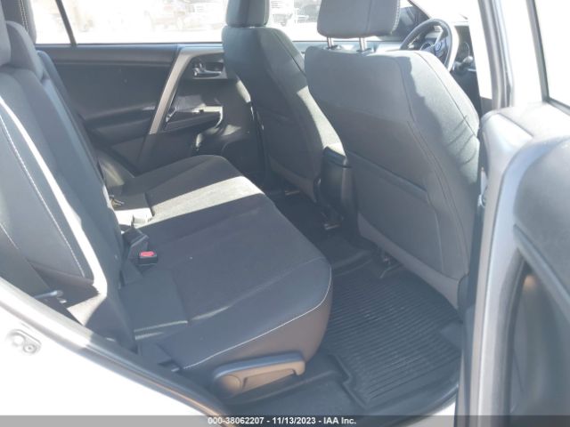 Photo 7 VIN: 2T3RFREV0JW853462 - TOYOTA RAV4 