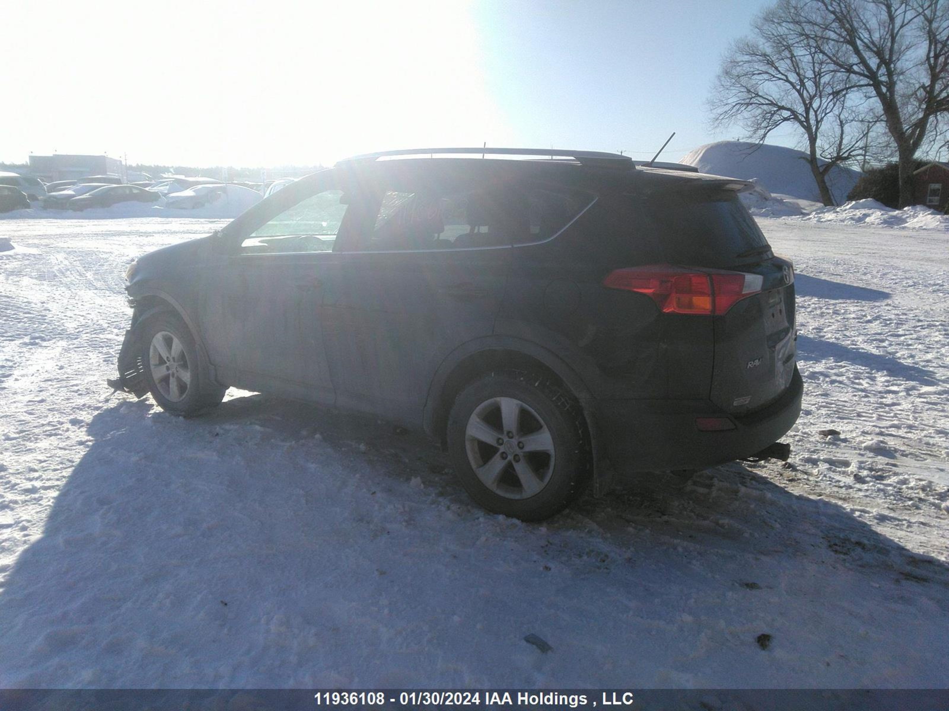 Photo 2 VIN: 2T3RFREV1DW005613 - TOYOTA RAV 4 