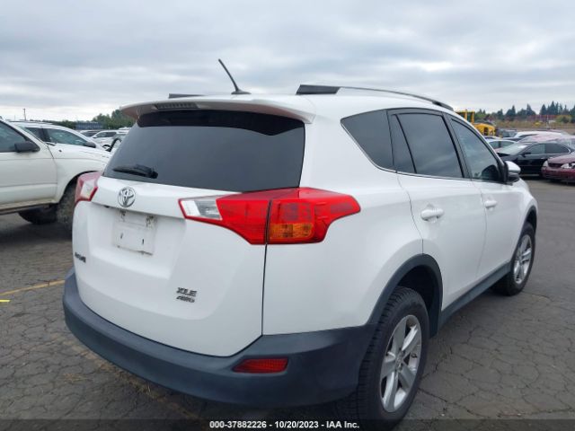 Photo 3 VIN: 2T3RFREV1EW146926 - TOYOTA RAV4 