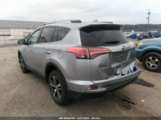 Photo 2 VIN: 2T3RFREV1HW567887 - TOYOTA RAV4 