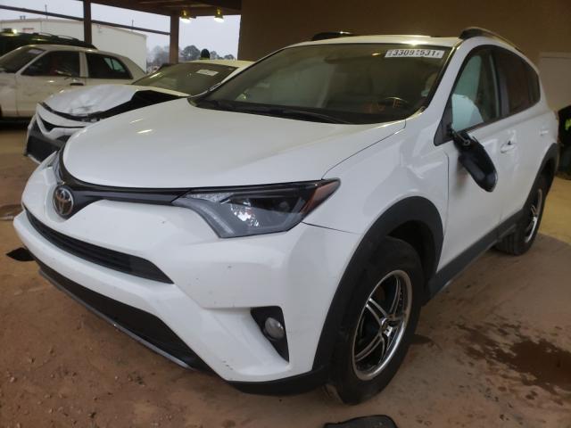 Photo 1 VIN: 2T3RFREV1JW760305 - TOYOTA RAV4 