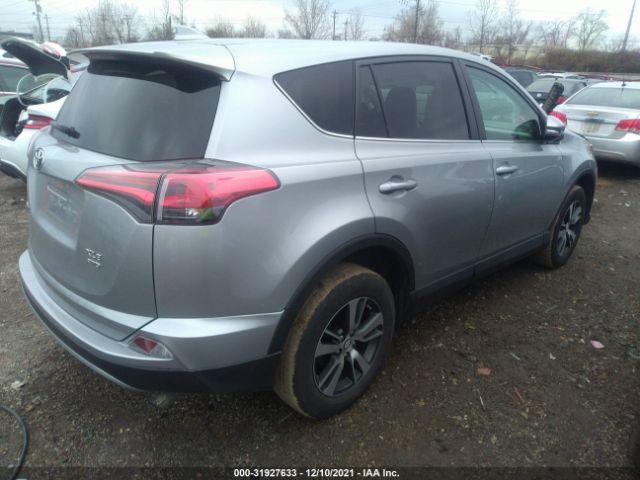 Photo 3 VIN: 2T3RFREV1JW803024 - TOYOTA RAV4 