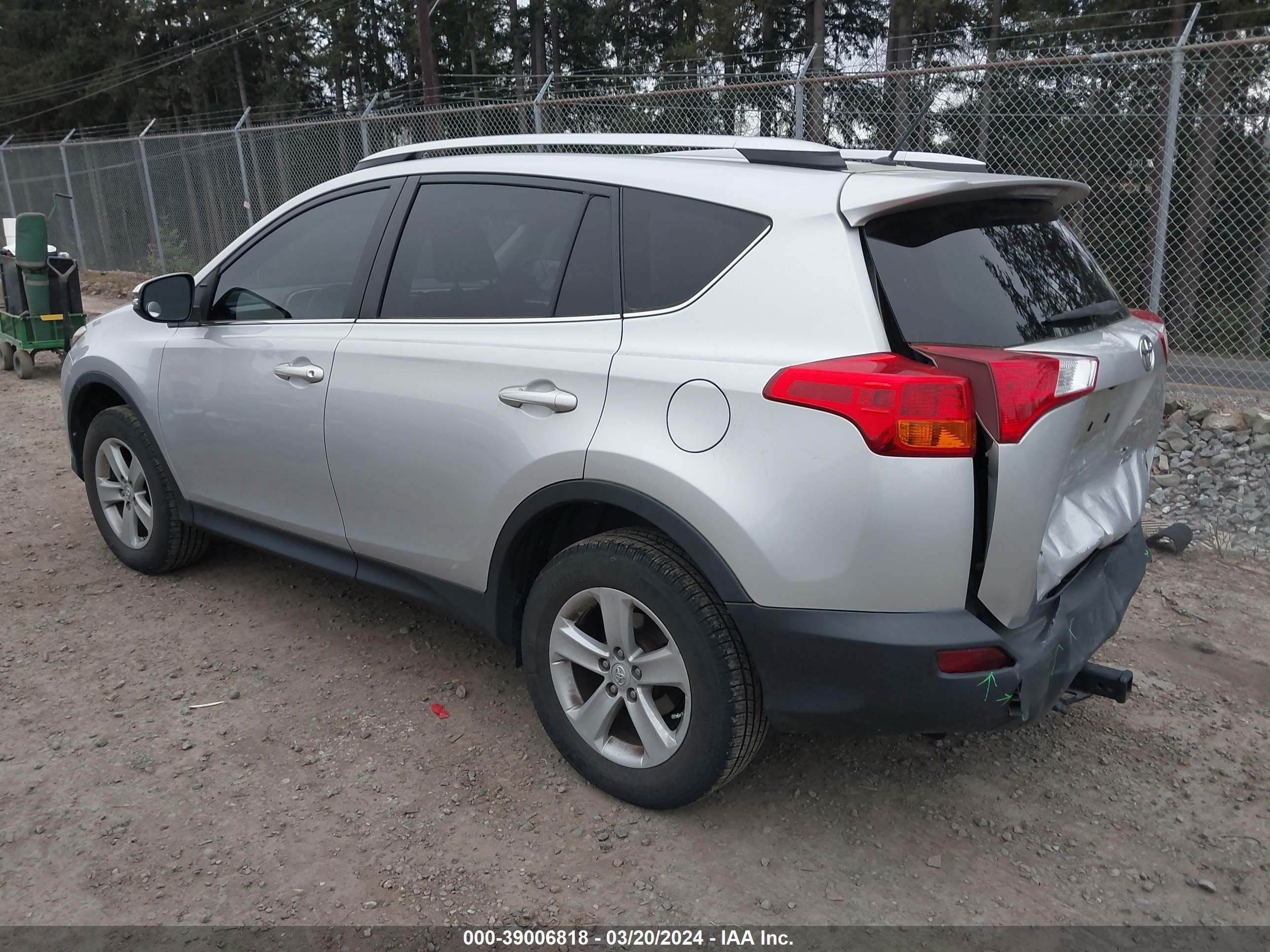 Photo 2 VIN: 2T3RFREV2DW006284 - TOYOTA RAV 4 