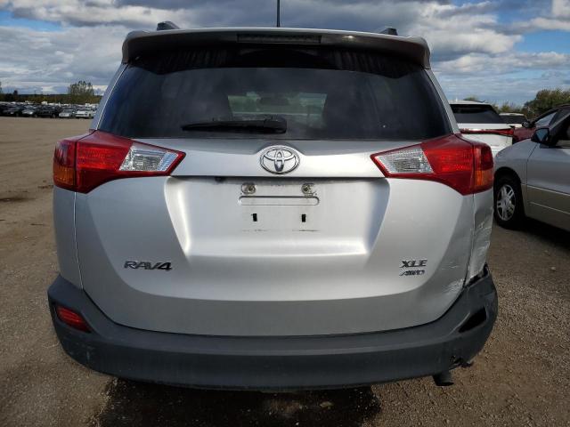 Photo 5 VIN: 2T3RFREV2DW032738 - TOYOTA RAV4 XLE 