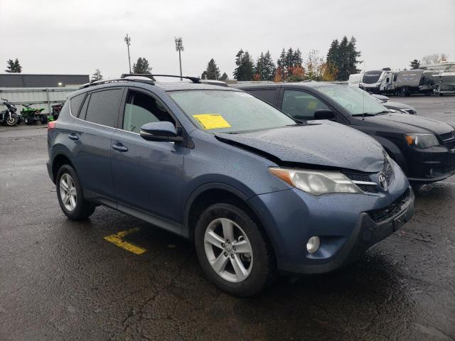 Photo 3 VIN: 2T3RFREV2DW044971 - TOYOTA RAV4 XLE 