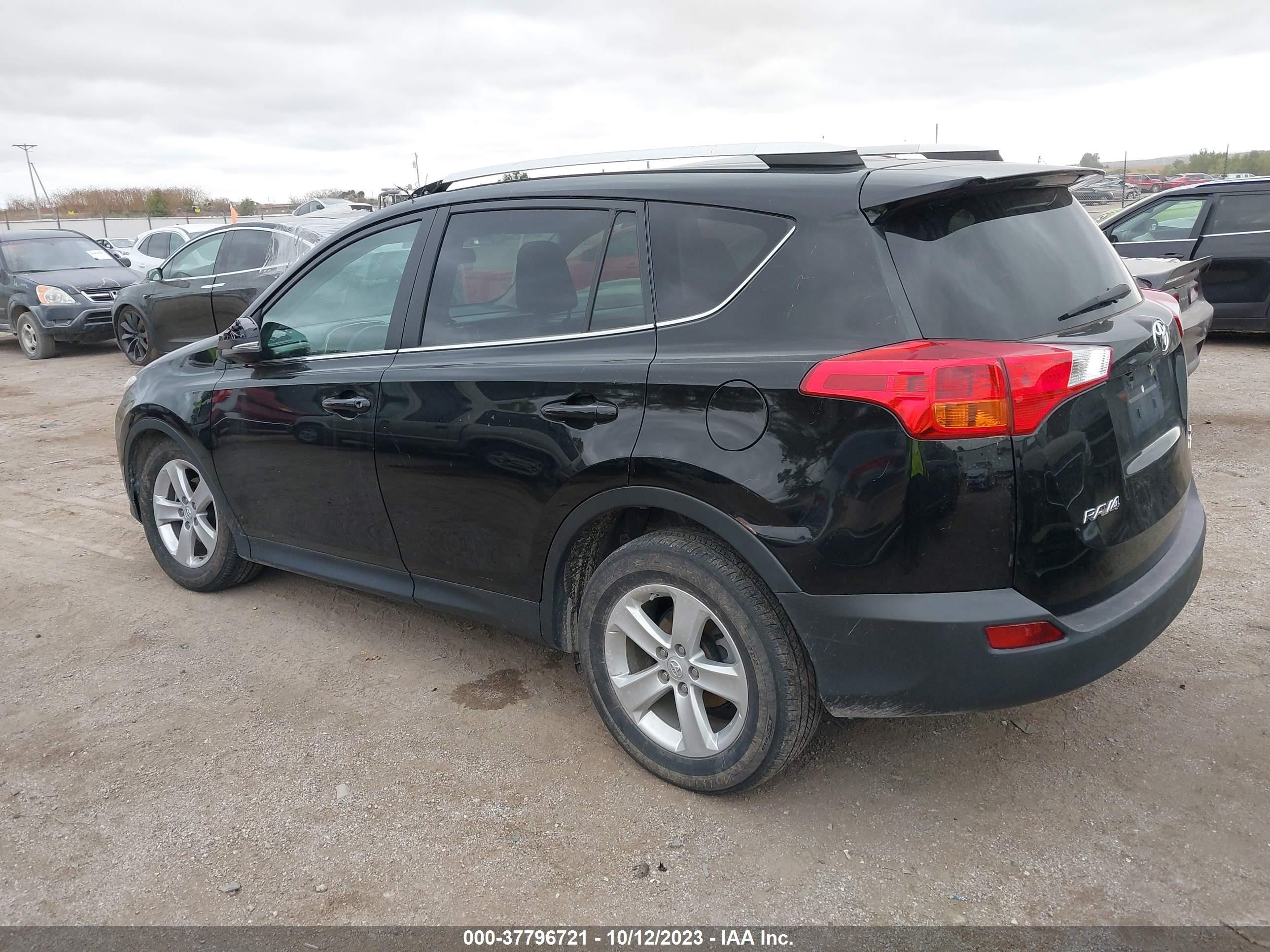 Photo 2 VIN: 2T3RFREV2DW053332 - TOYOTA RAV 4 