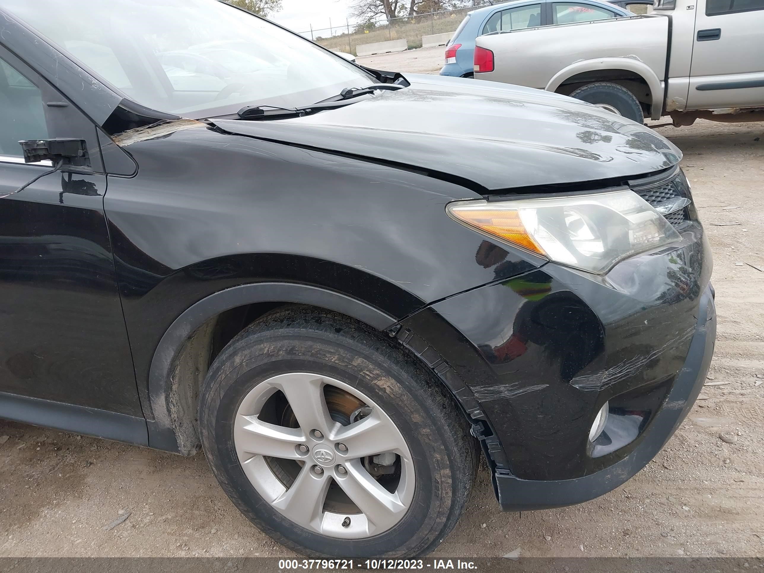 Photo 5 VIN: 2T3RFREV2DW053332 - TOYOTA RAV 4 