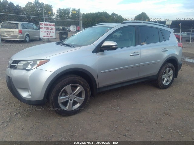 Photo 1 VIN: 2T3RFREV2DW077968 - TOYOTA RAV4 