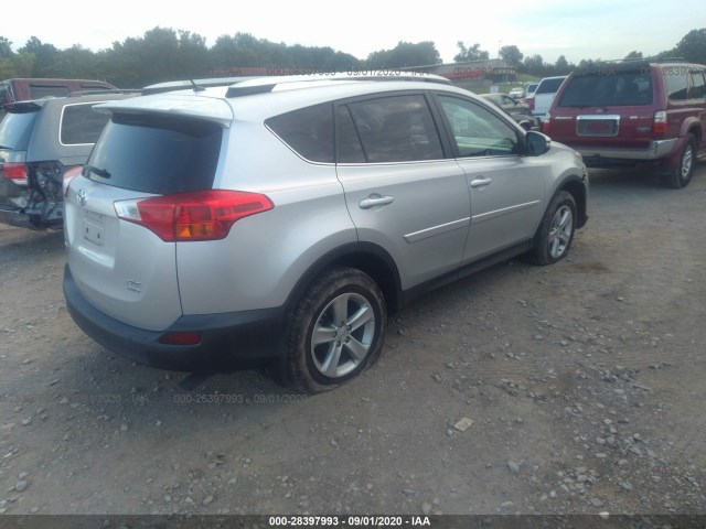 Photo 3 VIN: 2T3RFREV2DW077968 - TOYOTA RAV4 