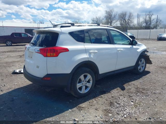 Photo 3 VIN: 2T3RFREV2EW210083 - TOYOTA RAV4 