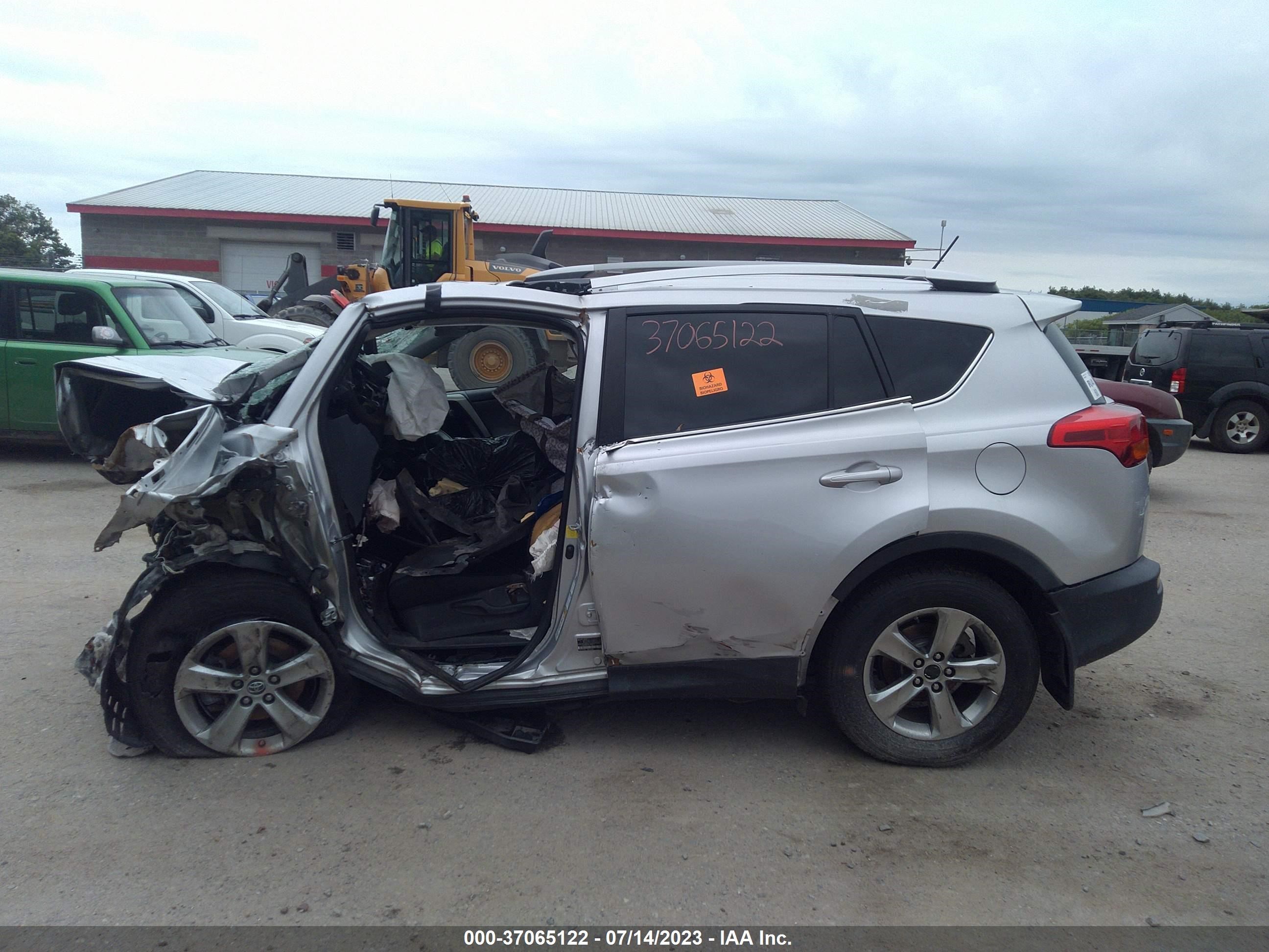 Photo 12 VIN: 2T3RFREV2FW243179 - TOYOTA RAV 4 