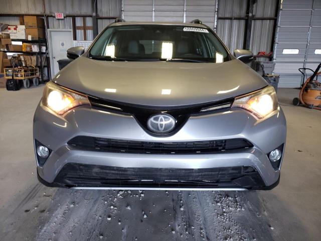 Photo 4 VIN: 2T3RFREV2HW660174 - TOYOTA RAV4 XLE 