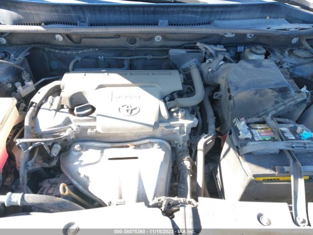 Photo 9 VIN: 2T3RFREV2HW673619 - TOYOTA RAV4 