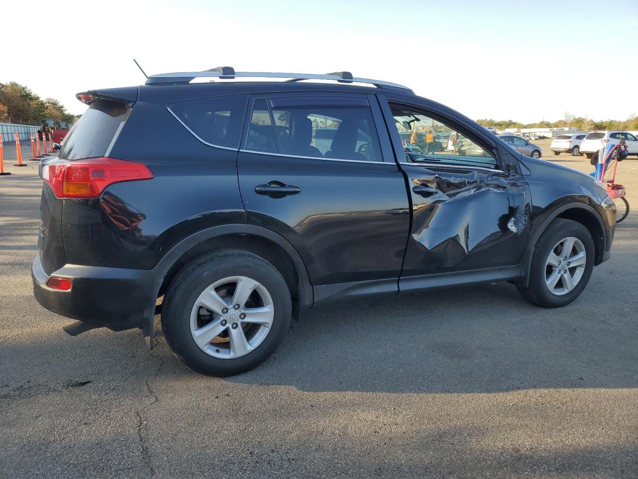 Photo 2 VIN: 2T3RFREV3DW031503 - TOYOTA RAV 4 