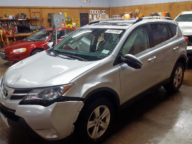 Photo 8 VIN: 2T3RFREV3DW117295 - TOYOTA RAV4 XLE 