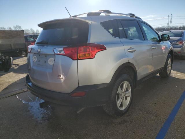 Photo 2 VIN: 2T3RFREV3EW128766 - TOYOTA RAV4 XLE 