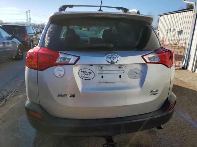 Photo 5 VIN: 2T3RFREV3EW128766 - TOYOTA RAV4 XLE 