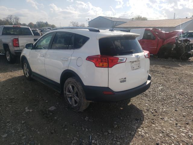 Photo 2 VIN: 2T3RFREV3FW241795 - TOYOTA RAV4 XLE 