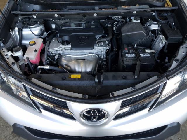 Photo 6 VIN: 2T3RFREV3FW329665 - TOYOTA RAV4 XLE 