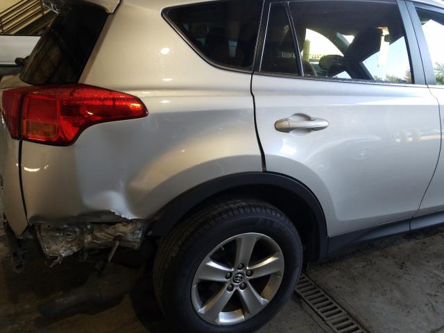 Photo 8 VIN: 2T3RFREV3FW329665 - TOYOTA RAV4 XLE 