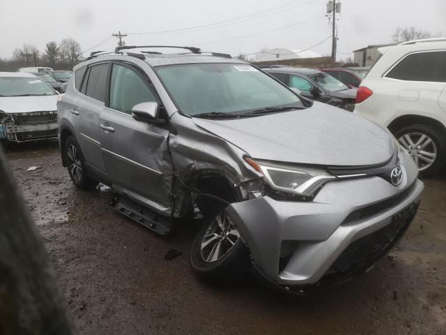 Photo 3 VIN: 2T3RFREV3GW430495 - TOYOTA RAV4 XLE 