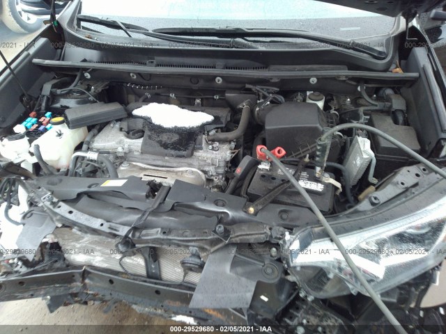 Photo 9 VIN: 2T3RFREV3GW520472 - TOYOTA RAV4 