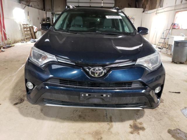 Photo 4 VIN: 2T3RFREV3HW553571 - TOYOTA RAV4 XLE 