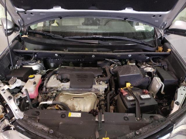 Photo 6 VIN: 2T3RFREV3HW569107 - TOYOTA RAV4 XLE 