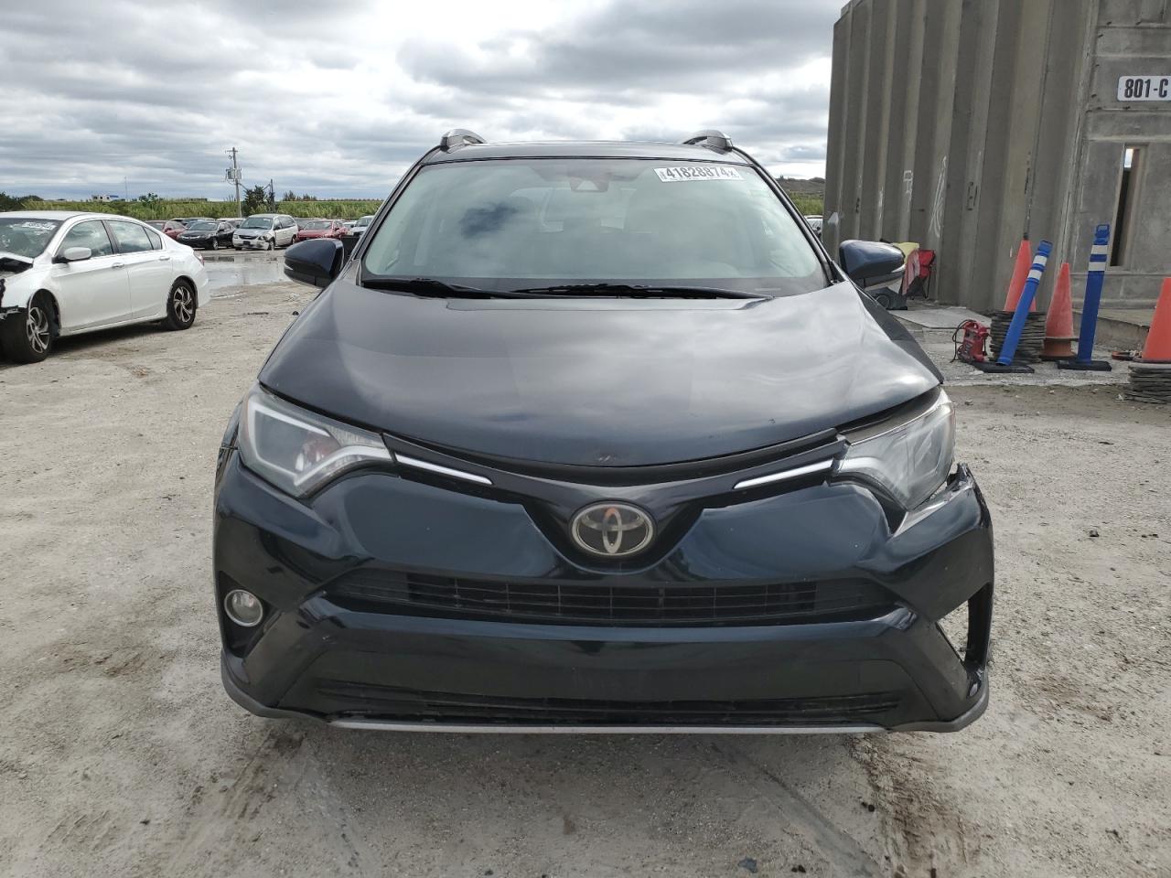 Photo 4 VIN: 2T3RFREV3HW659048 - TOYOTA RAV 4 