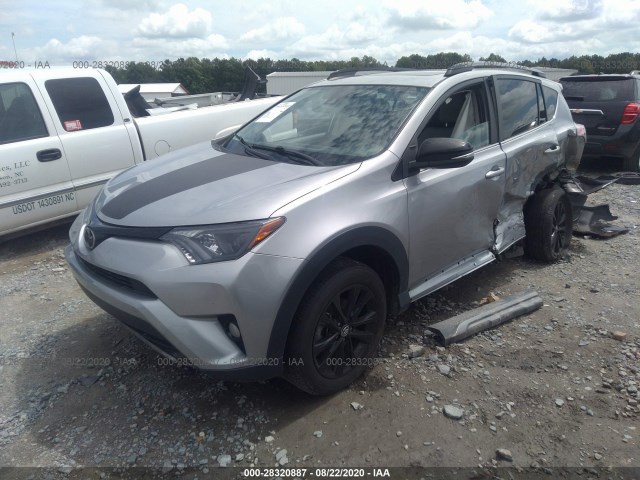 Photo 1 VIN: 2T3RFREV3JW766011 - TOYOTA RAV4 