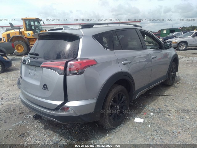 Photo 3 VIN: 2T3RFREV3JW766011 - TOYOTA RAV4 