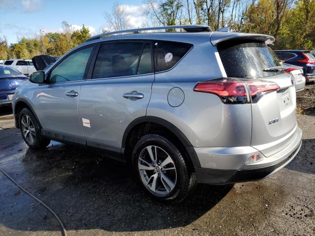 Photo 1 VIN: 2T3RFREV3JW786369 - TOYOTA RAV4 