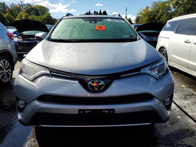 Photo 4 VIN: 2T3RFREV3JW786369 - TOYOTA RAV4 