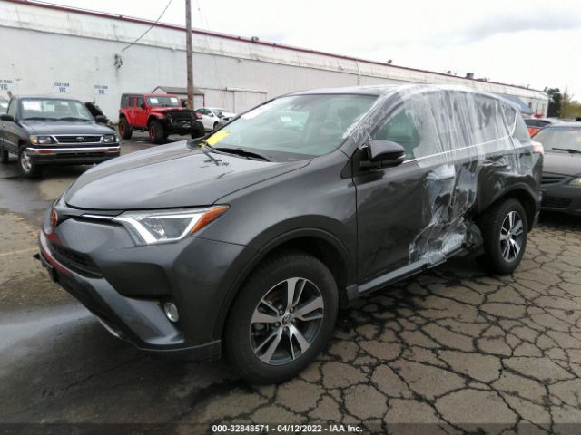 Photo 1 VIN: 2T3RFREV3JW807432 - TOYOTA RAV4 