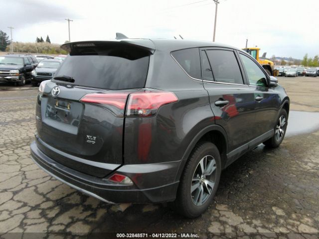 Photo 3 VIN: 2T3RFREV3JW807432 - TOYOTA RAV4 