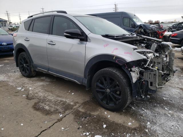 Photo 3 VIN: 2T3RFREV3JW826983 - TOYOTA RAV4 ADVEN 