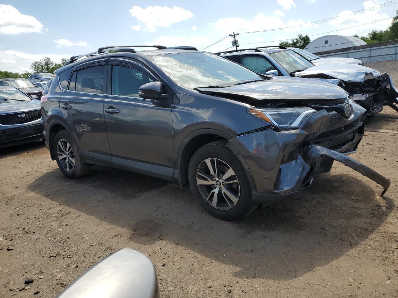 Photo 3 VIN: 2T3RFREV3JW832489 - TOYOTA RAV 4 