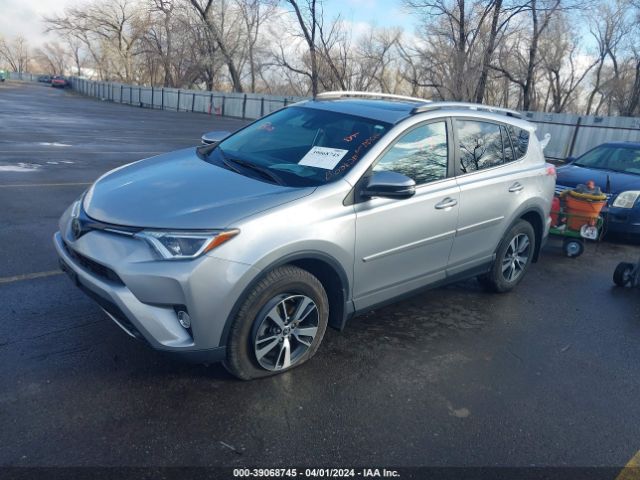 Photo 1 VIN: 2T3RFREV3JW854816 - TOYOTA RAV4 