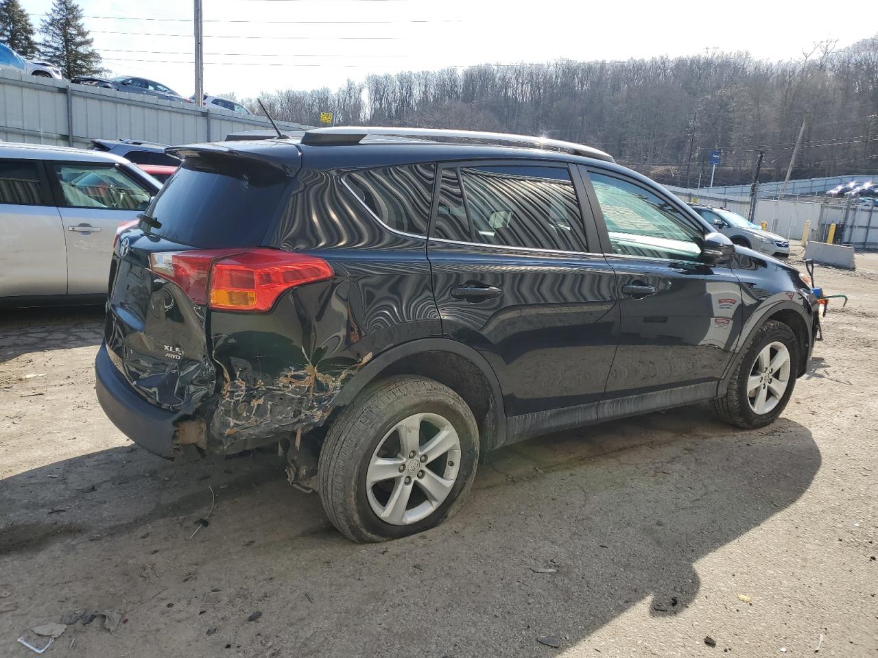 Photo 2 VIN: 2T3RFREV4DW034703 - TOYOTA RAV 4 