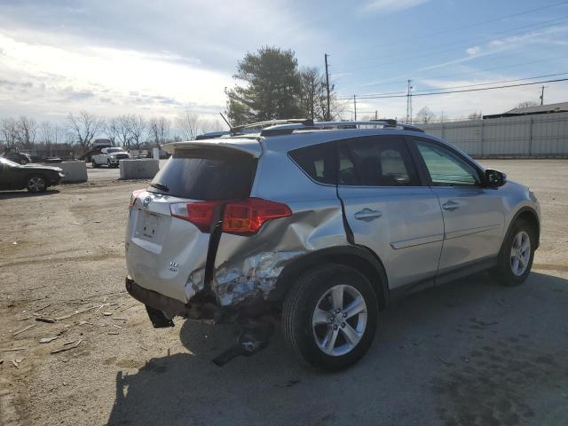 Photo 2 VIN: 2T3RFREV4DW051128 - TOYOTA RAV4 XLE 