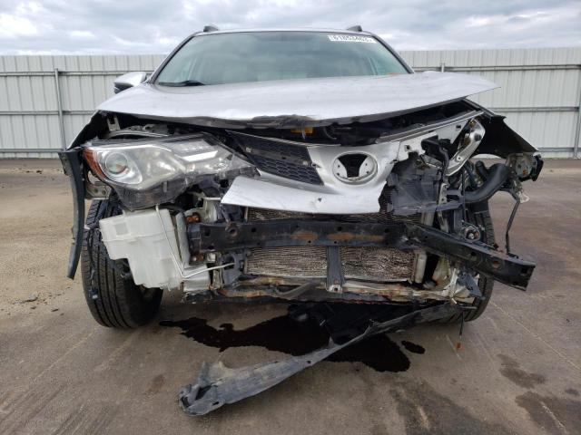 Photo 4 VIN: 2T3RFREV4DW051565 - TOYOTA RAV4 XLE 